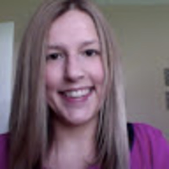 Meet your Posher, Emily - Picture 1 of 1